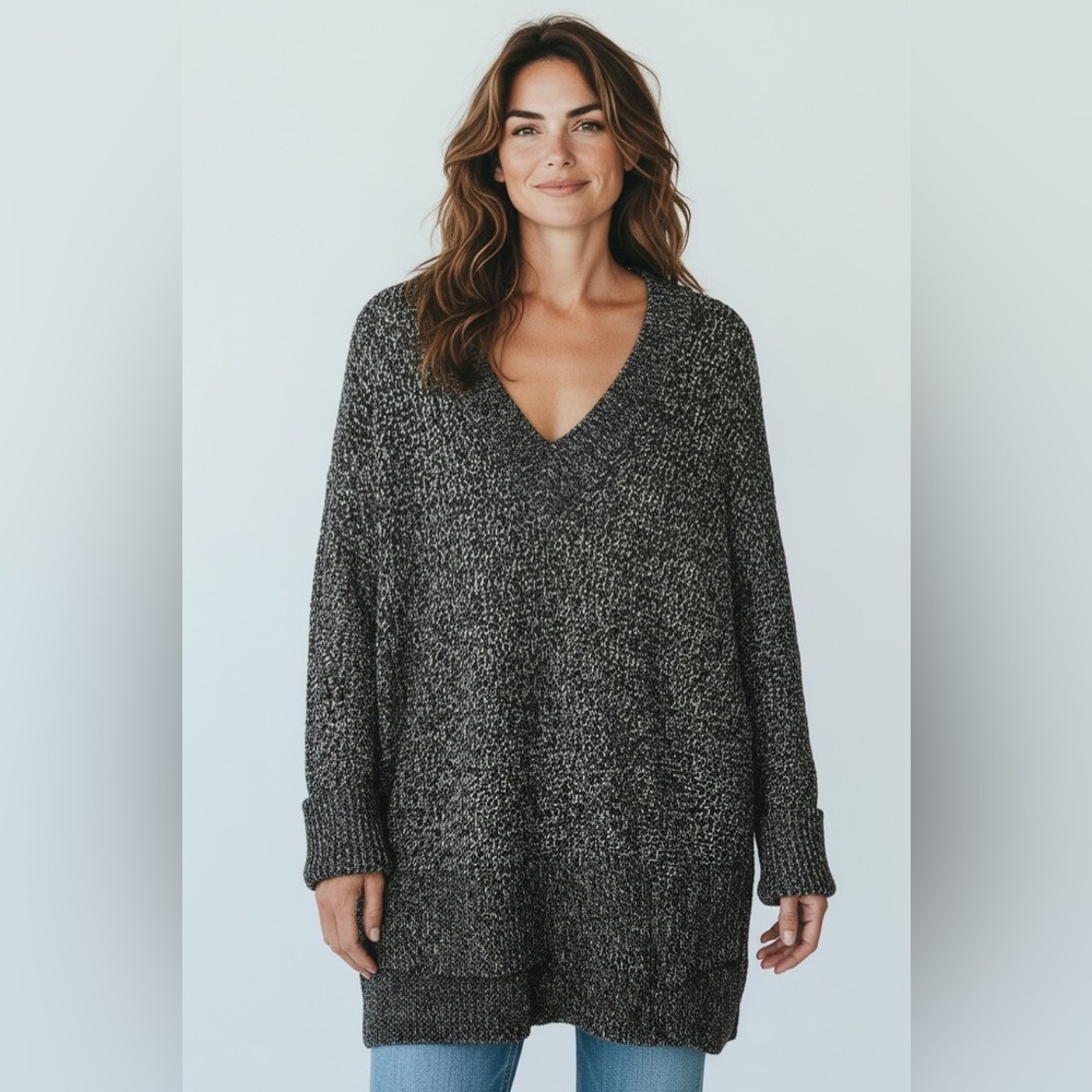 Athleta Black & White Marled Wool Blend V-Neck Sweater Tunic Size L